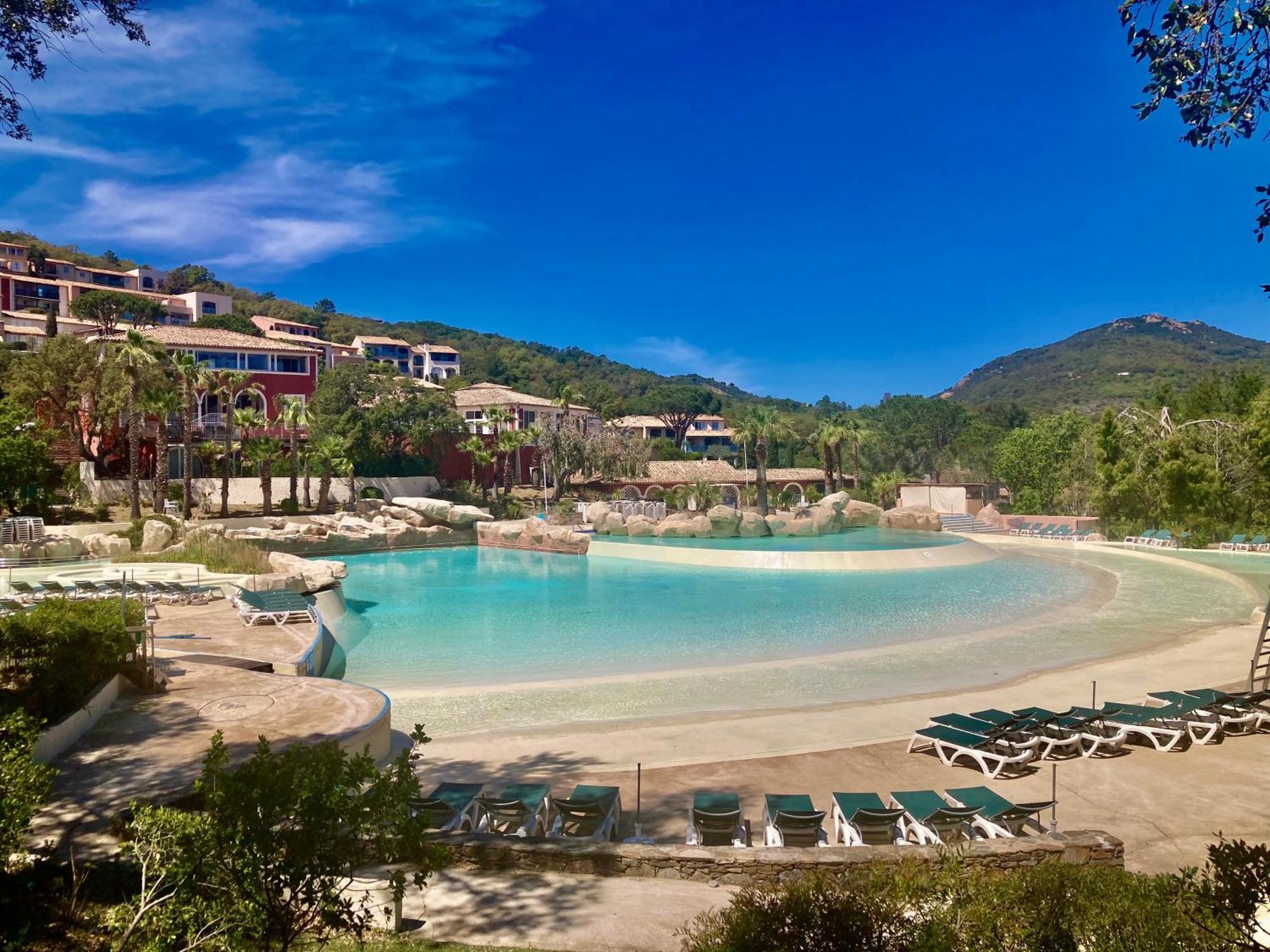 Les Restanques Vue Mer Pressoir 3131 Grimaud Dış mekan fotoğraf